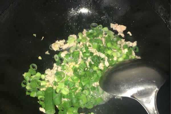 豆酱肉末炒豆角的做法图解3