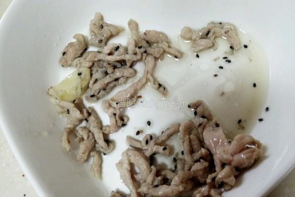 韭菜苔酱丝炒肉丝的做法图解4