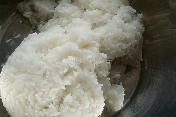 紫菜包饭的做法图解1