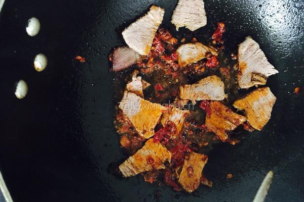 狼牙土豆片烩牛肉的做法图解3