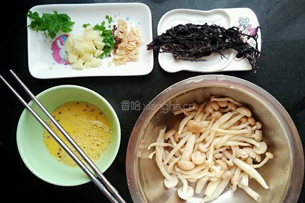 蟹味菇蛋花紫菜汤的做法图解2