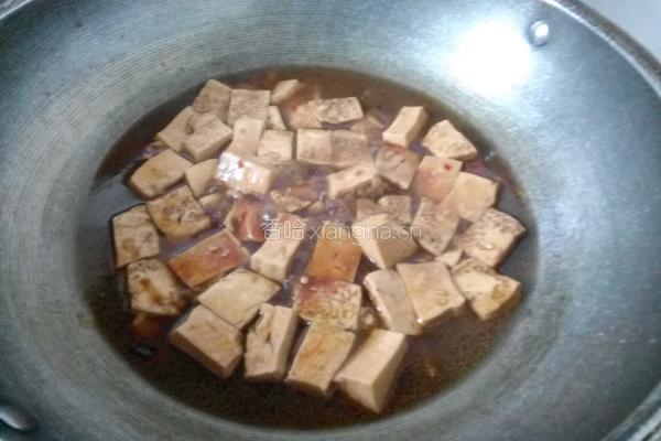 大肠炖豆腐的做法图解6
