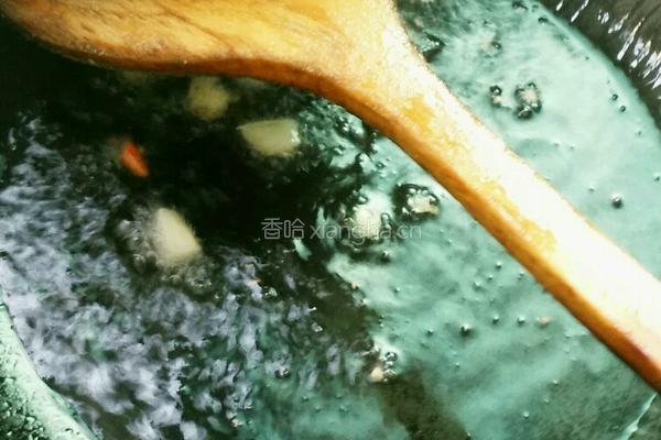 鸡蛋炒年糕的做法图解4