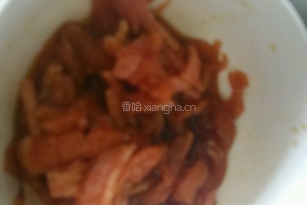 干煸胡萝卜丝的做法图解1