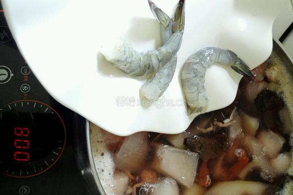 虾仁红菇冬瓜汤的做法图解6