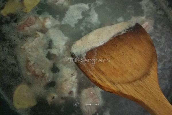 土豆焖排骨的做法图解3