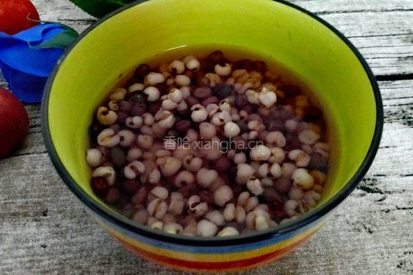 红豆薏米汤的做法图解5