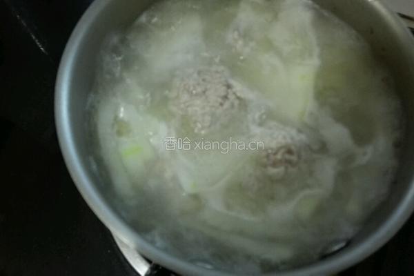肉丸子冬瓜汤的做法图解6