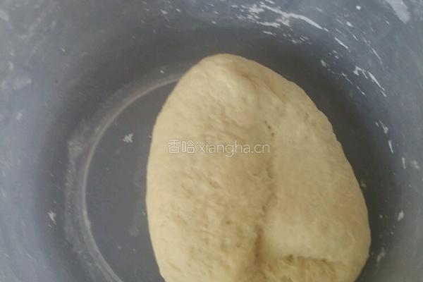 萝卜丝玉米饼的做法图解1