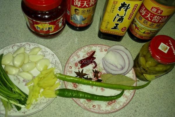 爆炒花甲的做法图解2