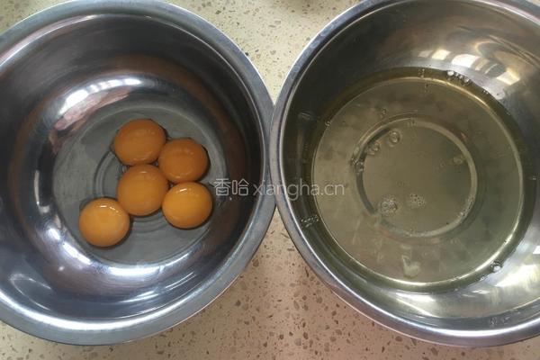 海绵蛋糕（面包机版）的做法图解2
