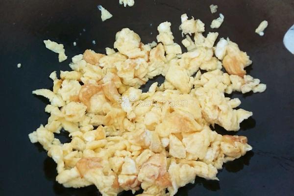 四季豆炒鸡蛋的做法图解5