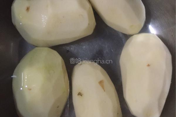 香辣土豆片的做法图解1