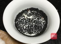 黑芝麻糯米饼的做法图解5