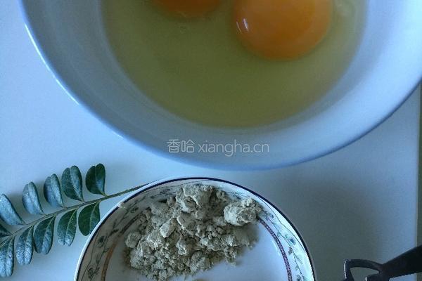 三七粉蜂蜜炖蛋的做法图解1