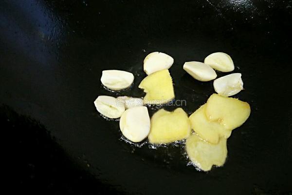 红烧鲈鱼的做法图解7