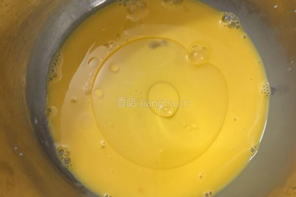 八寸戚风蛋糕的做法图解4