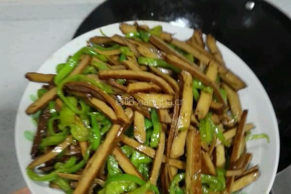 青椒茶干的做法图解3