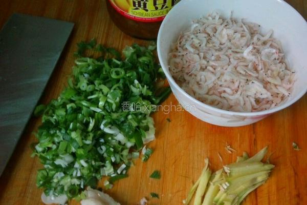 腌小土豆的做法图解2