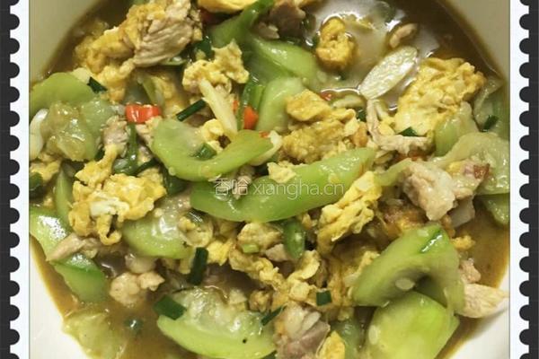 丝瓜炒鸡蛋加瘦肉的做法图解4