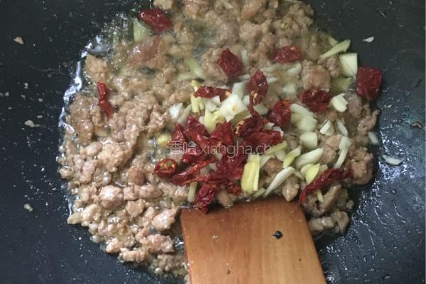 酸菜肉末的做法图解10