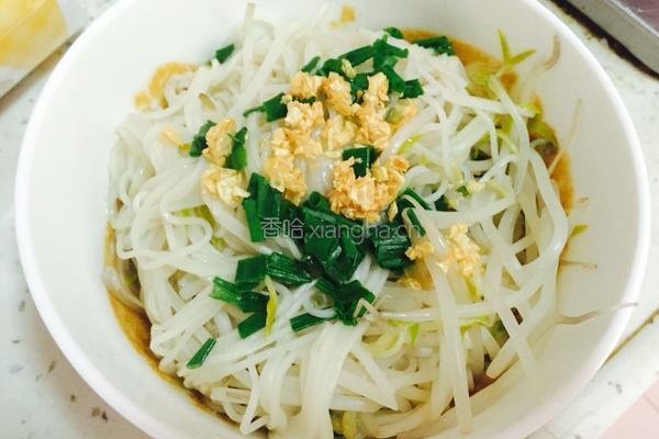 蒜香绿豆芽拌面的做法图解7