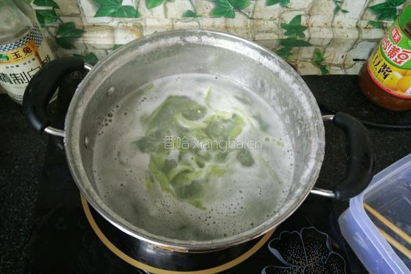 凉拌蔬菜面的做法图解2