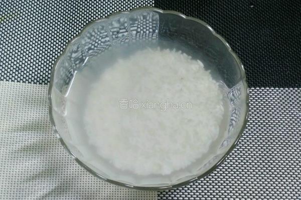 白粥配小菜的做法图解1
