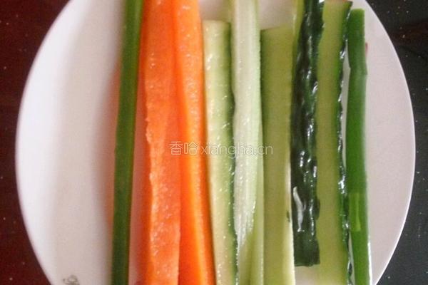 蔬菜鸡肉卷的做法图解4