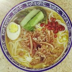 墨鱼瘦肉米线的做法[图]