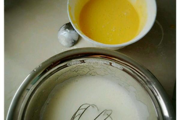用电饭煲做蛋糕的做法图解2
