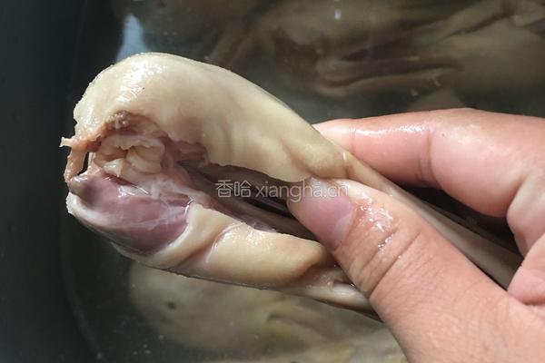 香辣鸭头的做法图解4