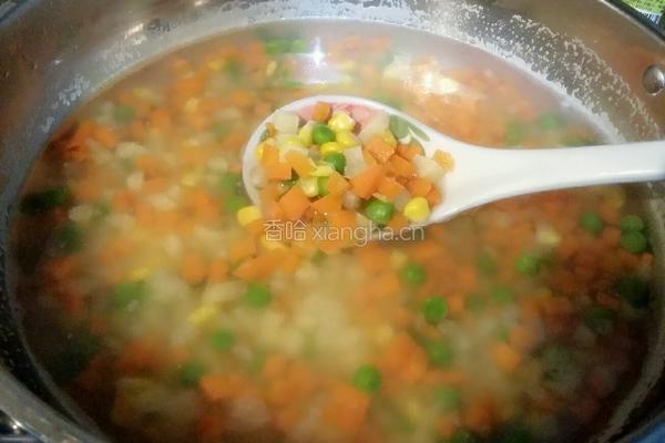 土豆红肠沙拉的做法图解4