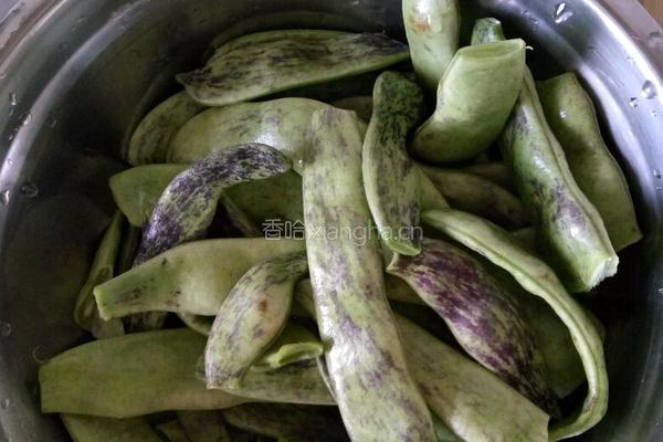 脊骨炖豆角的做法图解2