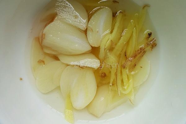 腊味砂锅饭的做法图解1