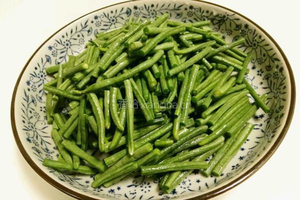 豇豆爆肝尖的做法图解1