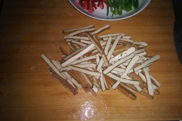 彩椒豆干的做法图解2