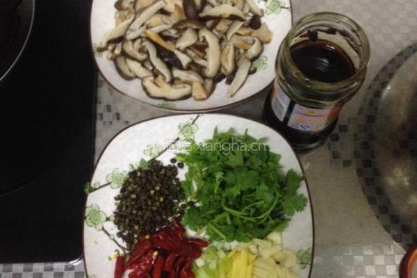 香菇香辣虾的做法图解5