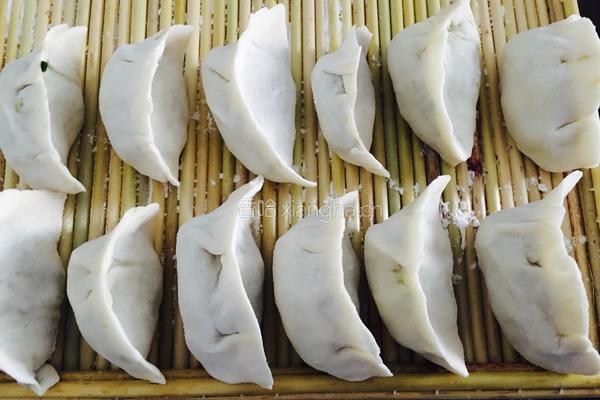 韭菜肉饺子的做法图解7