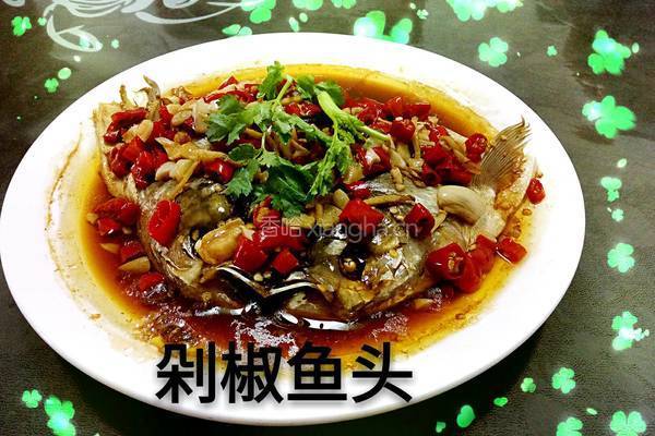 剁椒鱼头的做法图解6