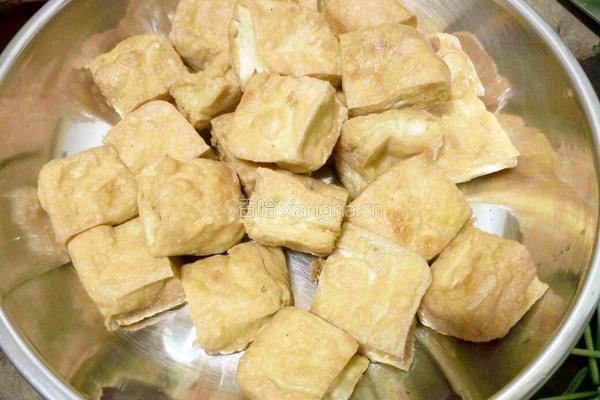 黄瓜炒豆干的做法图解2