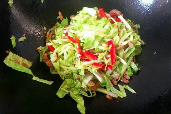 卷心菜肉丝炒春饼的做法图解12