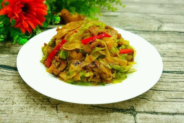 卷心菜肉丝炒春饼的做法图解15