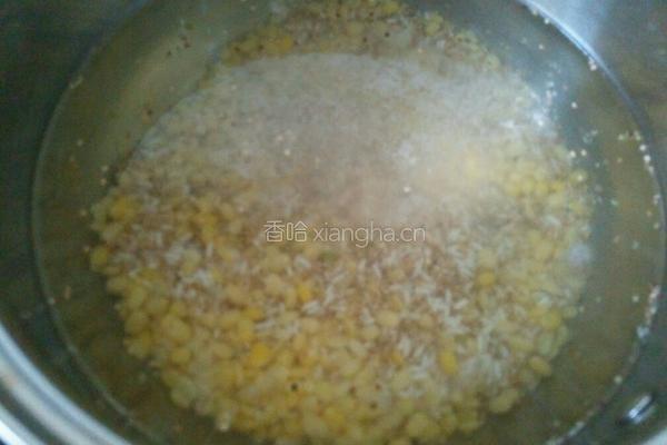 藜麦绿豆糯米粥的做法图解5
