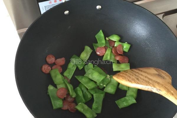 腊味荷兰豆的做法图解5