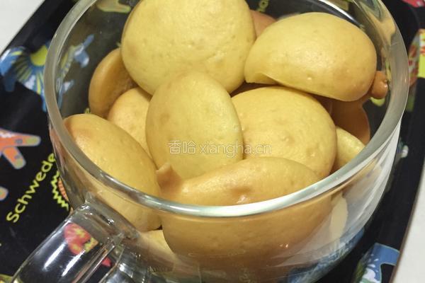 蛋黄饼干的做法图解1