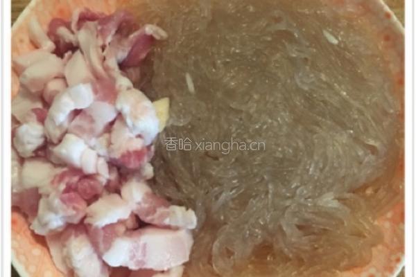 豆芽炒粉的做法图解1