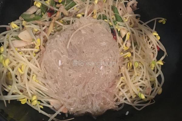 豆芽炒粉的做法图解5