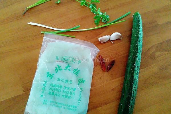 凉拌拉皮的做法图解1