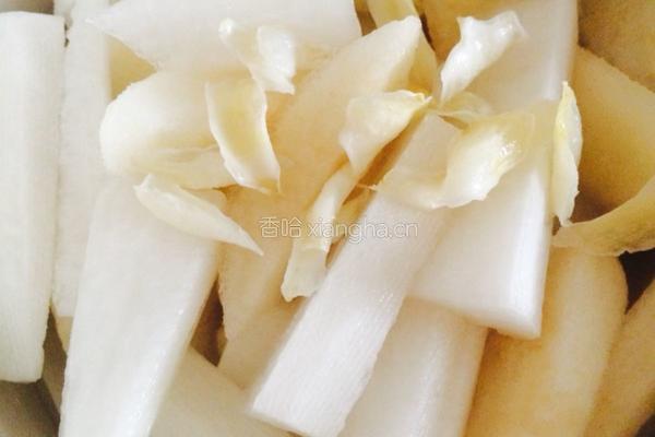 白萝卜顿雪梨的做法图解3